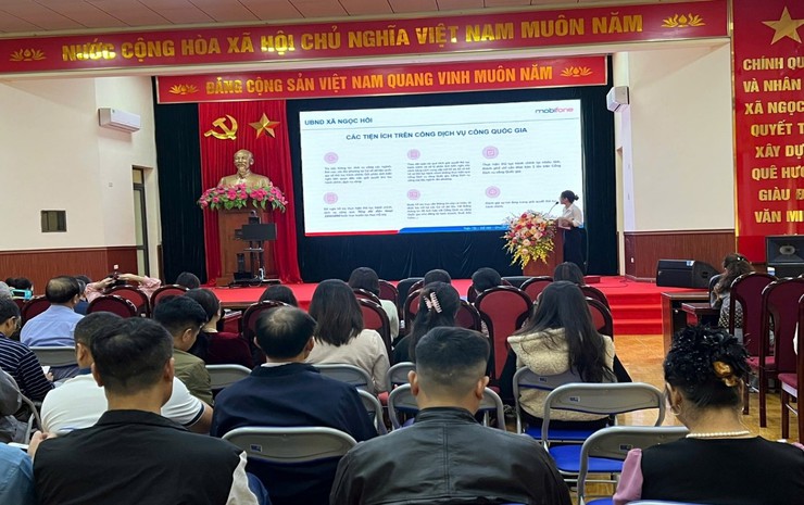 Đẩy mạnh công tác chuyển đổi số - Nhiệm vụ trọng tâm trên địa bàn xã Ngọc Hồi- Ảnh 2.