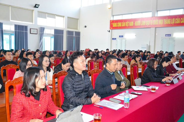 Quang cảnh buổi tập huấn