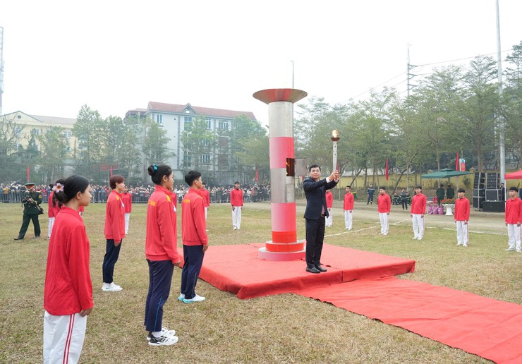 Phó Chủ tịch Nguyễn Trọng Đông dự Lễ giao nhận quân huyện Thạch Thất- Ảnh 3.