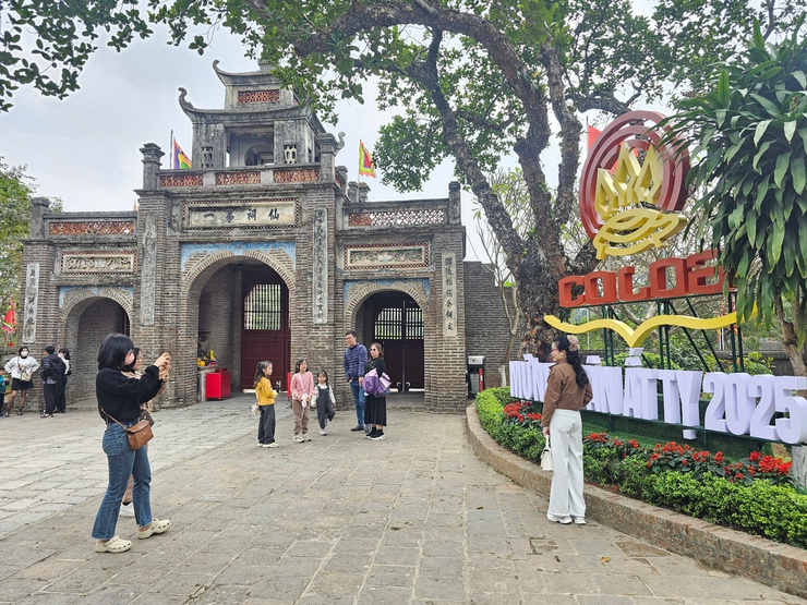Các hoạt động văn hóa dịp Tết đã tạo nên không khí ấm áp và phấn khởi cho Nhân dân Thủ đô- Ảnh 4.