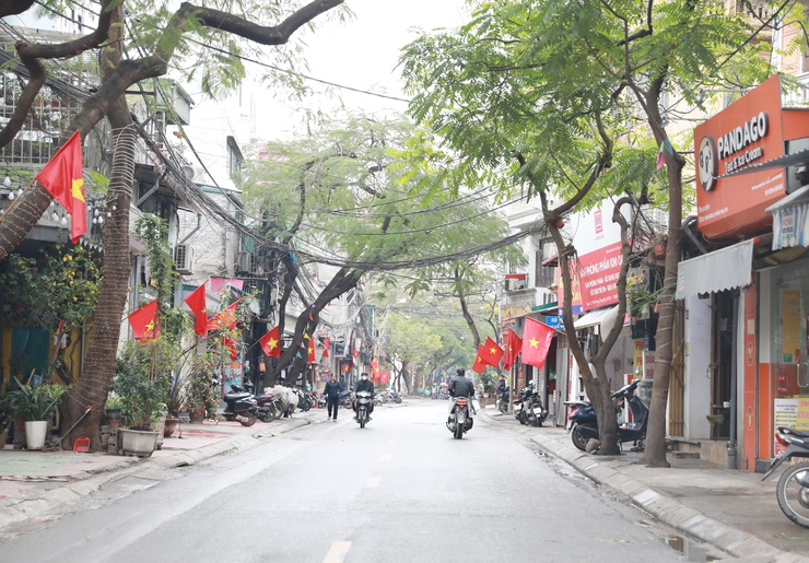 Phường Vĩnh Hưng: Duy trì thường xuyên việc kiểm tra, xử lý nghiêm vi phạm trật tự đô thị- Ảnh 6.