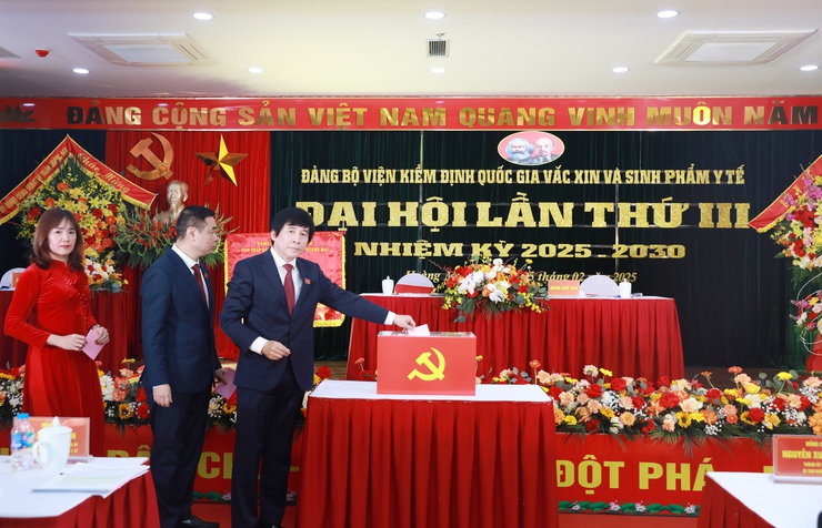 Đại hội điểm Đảng bộ Viện kiểm định Quốc gia Vắc xin và Sinh phẩm y tế- Ảnh 6.