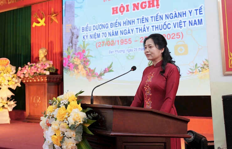 Huyện Đan Phượng biểu dương điển hình tiên tiến ngành Y tế- Ảnh 2.