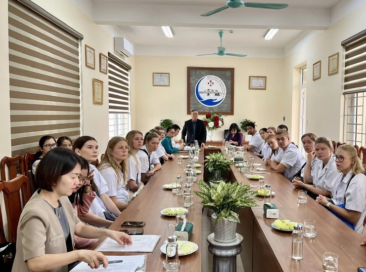 Trung tâm Y tế quận Long Biên: Tiên phong đổi mới, nâng cao chất lượng y tế cơ sở- Ảnh 5.
