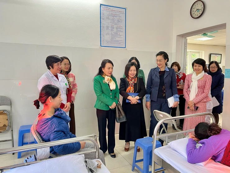 Trung tâm Y tế quận Long Biên: Tiên phong đổi mới, nâng cao chất lượng y tế cơ sở- Ảnh 1.