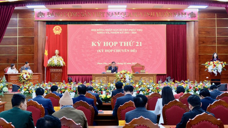 Huyện Phúc Thọ tinh gọn bộ máy hành chính, giảm 2 phòng chuyên môn- Ảnh 2.