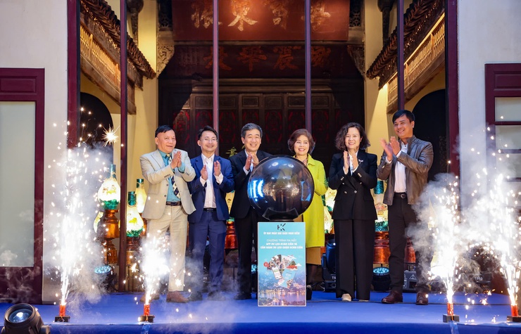 Hoàn Kiếm ra mắt sản phẩm ứng dụng số hóa quảng bá du lịch- Ảnh 2.