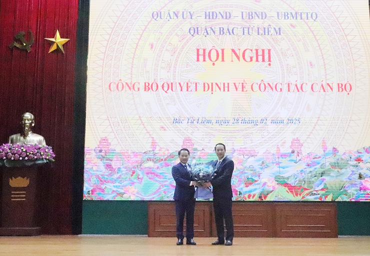 Quận Bắc Từ Liêm công bố quyết định thành lập Ban Tuyên giáo và Dân vận Quận ủy- Ảnh 2.