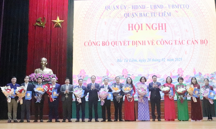 Quận Bắc Từ Liêm công bố quyết định thành lập Ban Tuyên giáo và Dân vận Quận ủy- Ảnh 4.
