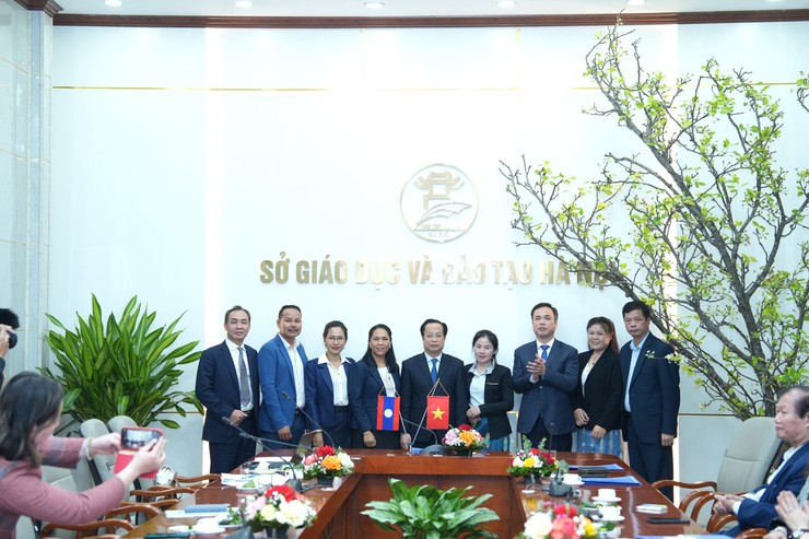 Hanoi launches training courses for Laos vocational teachers- Ảnh 2. Hanoi launches training courses for Laos vocational teachers- Ảnh 2.