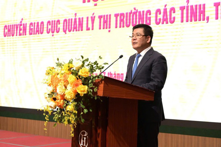 Ministry of Industry and Trade transfers market management agencies to localities- Ảnh 2.