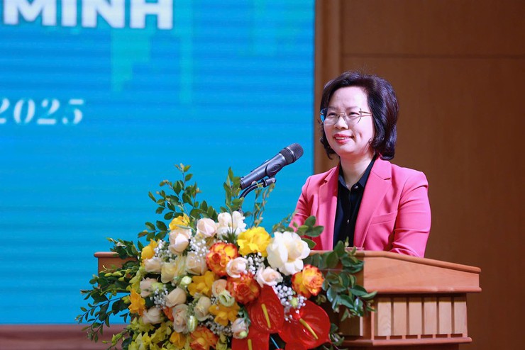 Quận Thanh Xuân tổ chức nói chuyện về vai trò của phụ nữ Việt Nam trong kỷ nguyên vươn mình- Ảnh 1.