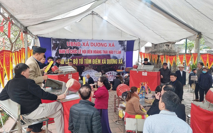 Khai mạc lễ hội truyền thống đền, chùa Bà Tấm - Hoàng Thái hậu Ỷ Lan- Ảnh 4.