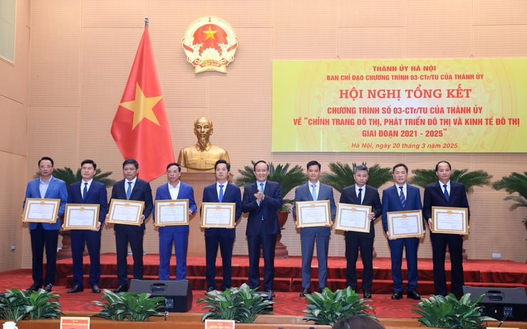 Hanoi districts extends efforts to improve urban infrastructure and economy- Ảnh 1.