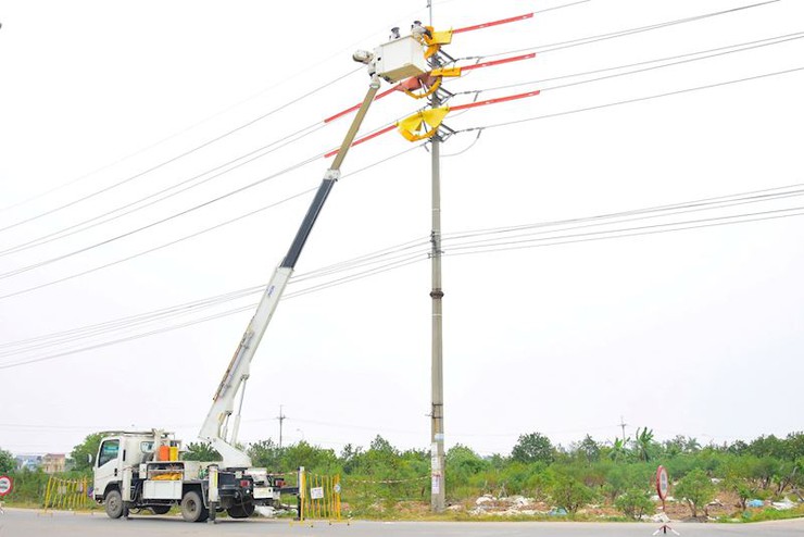 EVNHANOI chủ động các phương án đảm bảo điện trong cao điểm mùa hè năm 2025- Ảnh 1.