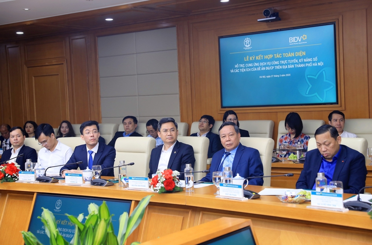 Ký kết hợp tác cung ứng dịch vụ công trực tuyến, kỹ năng số và các tiện ích của Đề án 06 của Chính phủ- Ảnh 2.