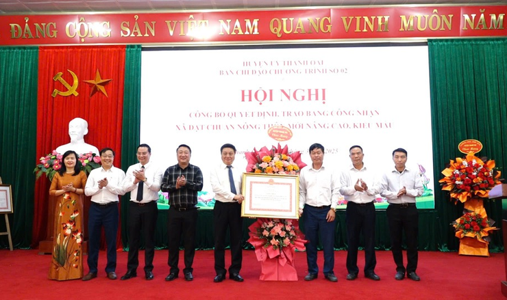 Thanh Oai: Trao bằng công nhận cho 4 xã nông thôn mới nâng cao, kiểu mẫu- Ảnh 4.