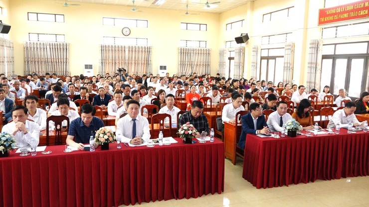 Thanh Oai: Trao bằng công nhận cho 4 xã nông thôn mới nâng cao, kiểu mẫu- Ảnh 1.