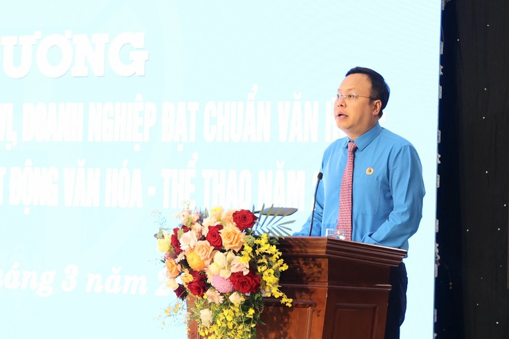Hà Nội: Biểu dương điển hình đạt danh hiệu “Cơ quan, đơn vị, doanh nghiệp đạt chuẩn văn hóa”- Ảnh 3.