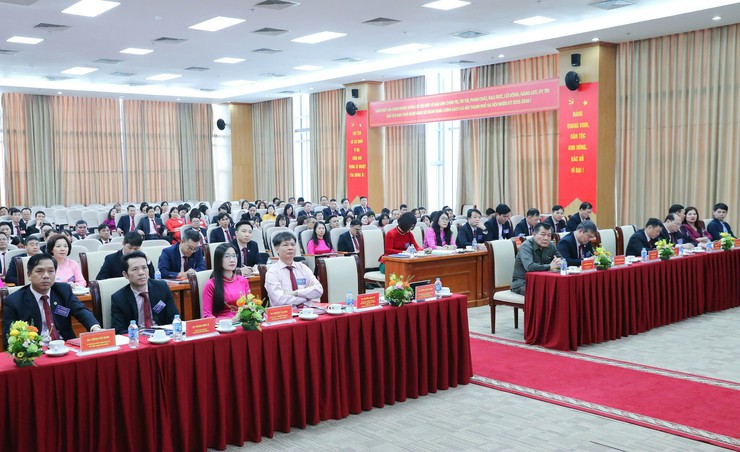 Đại hội Đảng bộ NHCSXH thành phố Hà Nội lần thứ IV thành công tốt đẹp- Ảnh 1.