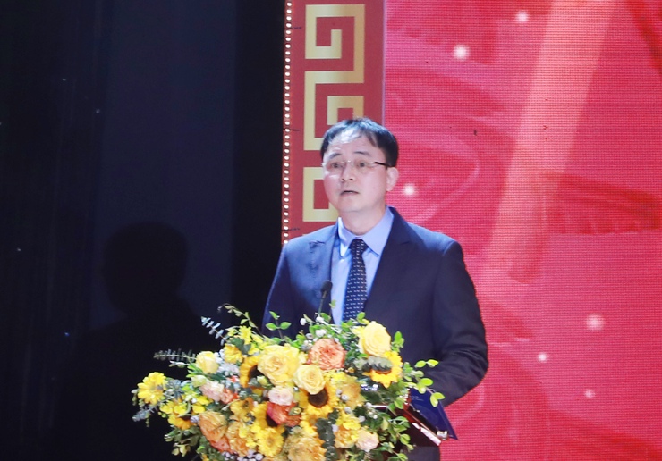 Khai mạc Du lịch Hà Nội chào 2025 và công nhận điểm du lịch Cụm di tích Quốc gia đặc biệt đền-chùa-đình Hai Bà Trưng- Ảnh 5.