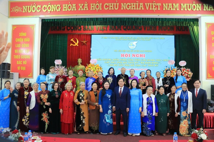 Tỏa sáng truyền thống quê hương qua phong trào phụ nữ "Ba đảm đang"- Ảnh 6.