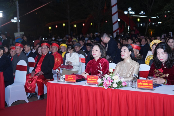 Trang trọng Lễ đón nhận Bằng xếp hạng Di tích lịch sử văn hóa cấp thành phố -  Đền Kim Quan- Ảnh 7.