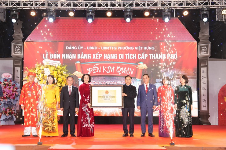 Trang trọng Lễ đón nhận Bằng xếp hạng Di tích lịch sử văn hóa cấp thành phố -  Đền Kim Quan- Ảnh 8.