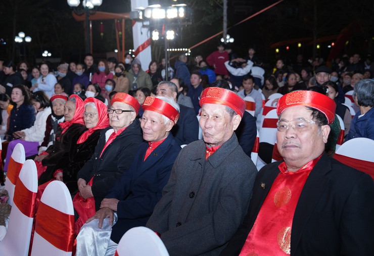 Trang trọng Lễ đón nhận Bằng xếp hạng Di tích lịch sử văn hóa cấp thành phố -  Đền Kim Quan- Ảnh 10.