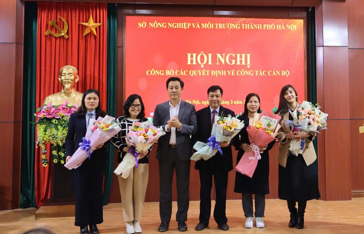 Sở Nông nghiệp và Môi trường công bố các quyết định về công tác cán bộ- Ảnh 3.