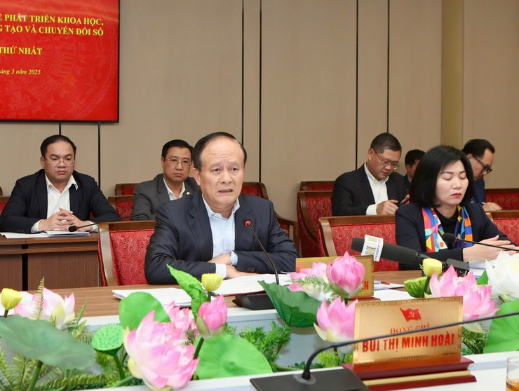 Tháo gỡ những "điểm nghẽn" về cơ chế chính sách, đổi mới trong tư duy để tạo đột phá phát triển khoa học, công nghệ- Ảnh 2.