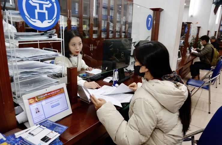 Hiệu quả hoạt động ngày đầu tại Trung tâm Phục vụ hành chính công thành phố Hà Nội - Chi nhánh số 7- Ảnh 2.