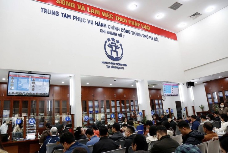 Hiệu quả hoạt động ngày đầu tại Trung tâm Phục vụ hành chính công thành phố Hà Nội - Chi nhánh số 7- Ảnh 3.