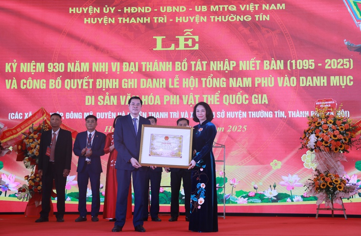 Công bố Lễ hội Tổng Nam Phù được đưa vào danh mục Di sản văn hóa phi vật thể Quốc gia- Ảnh 5.
