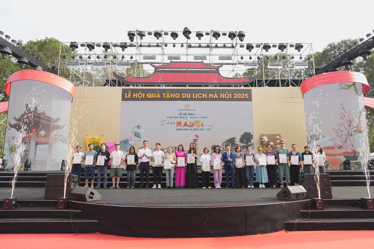 Lễ hội Quà tặng Du lịch Hà Nội 2025 thu hút hơn 3 vạn lượt khách- Ảnh 10.