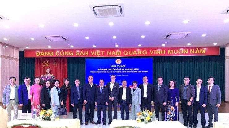 Ngành Giáo dục và Đào tạo quận Hoàn Kiếm tăng cường ứng dụng công nghệ thông tin, chuyển đổi số trong trường học- Ảnh 1.