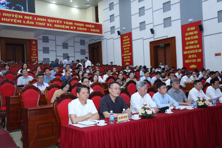Chủ tịch UBND Thành phố Trần Sỹ Thanh tiếp xúc cử tri trước kỳ họp thứ Chín, Quốc hội khóa XV- Ảnh 5.