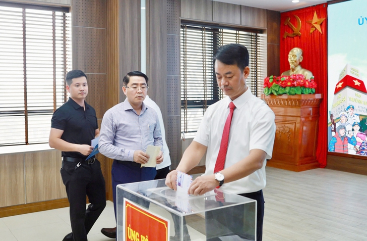 Quận Tây Hồ phát động ủng hộ Quỹ “Vì biển, đảo Việt Nam” năm 2025- Ảnh 3.