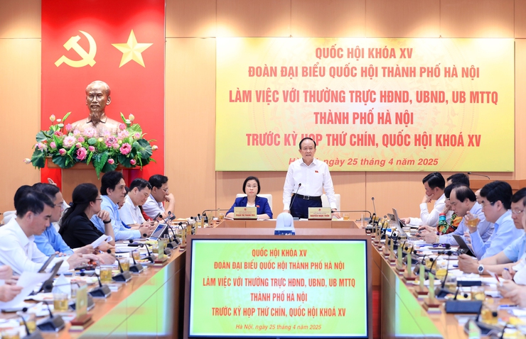 Đoàn đại biểu Quốc hội thành phố Hà Nội làm việc với các cơ quan trước kỳ họp thứ chín, Quốc hội khóa XV- Ảnh 1.