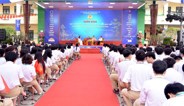 Hà Nội lan tỏa tinh thần học tập suốt đời - Hướng tới Thành phố học tập toàn cầu- Ảnh 1.