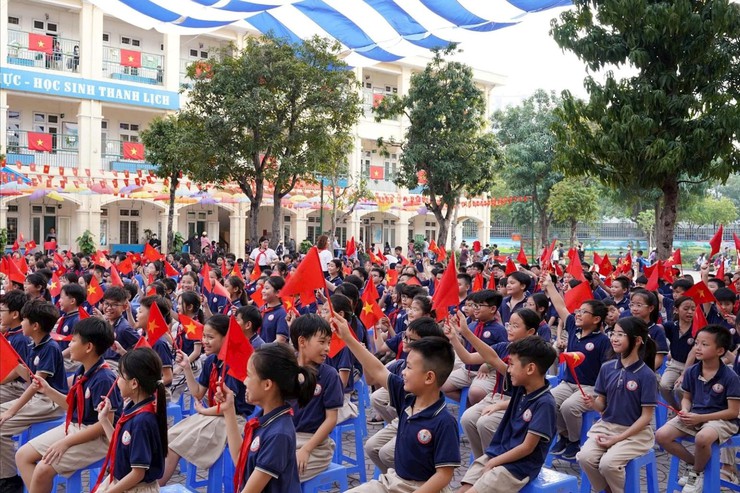 National anthem singing contest inspires patriotism in Vietnamese children- Ảnh 1.