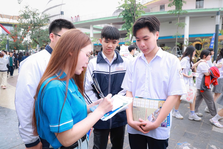 Ngày hội gắn kết giáo dục nghề nghiệp Thủ đô với thị trường lao động năm 2025- Ảnh 6.