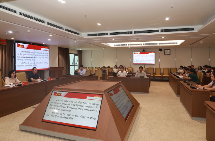 Triển khai công tác lưu trữ, quản lý dữ liệu trong sắp xếp tổ chức bộ máy đồng bộ, hiệu quả- Ảnh 2.