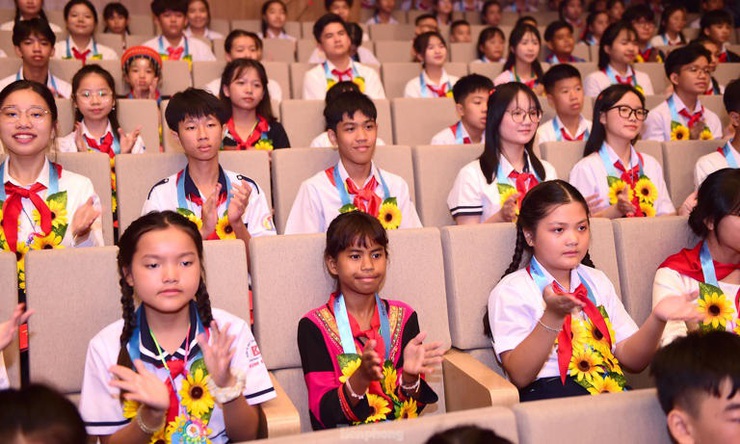 Lan tỏa tinh thần yêu nước, ý thức trách nhiệm và khát vọng cống hiến trong mỗi đội viên, thiếu niên, nhi đồng- Ảnh 4.
