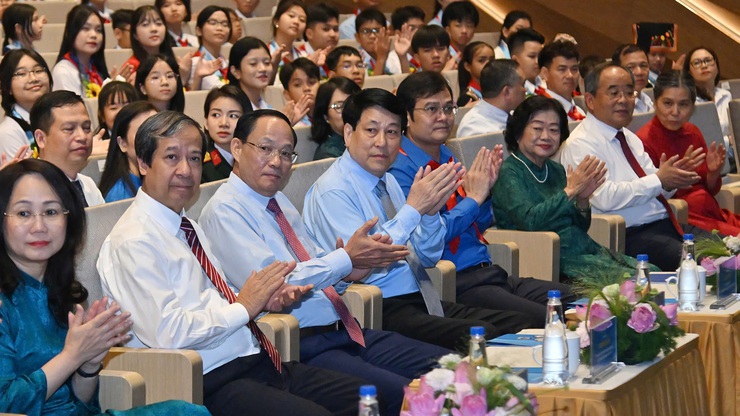 Lan tỏa tinh thần yêu nước, ý thức trách nhiệm và khát vọng cống hiến trong mỗi đội viên, thiếu niên, nhi đồng- Ảnh 1.