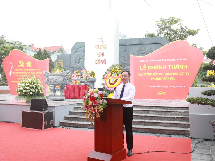 Quận Hoàng Mai: Khánh thành Đài tưởng niệm các anh hùng liệt sỹ phường Trần Phú- Ảnh 4.