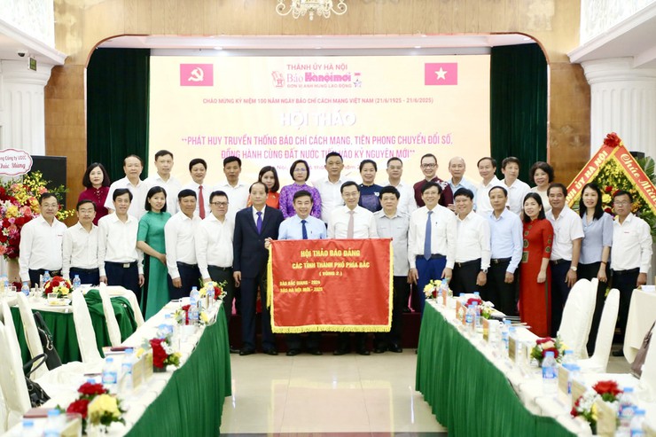 Hội thảo Báo Đảng các tỉnh, thành phố khu vực phía Bắc mở rộng lần thứ 30- Ảnh 7.