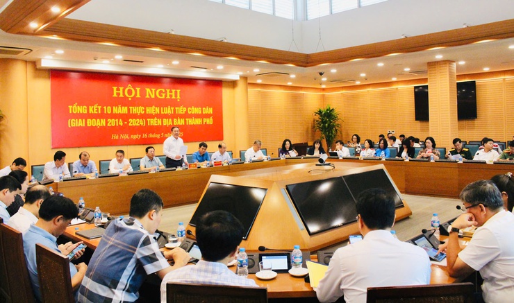 Hà Nội: Khen thưởng 79 tập thể, cá nhân có nhiều thành tích trong 10 năm thực hiện Luật Tiếp công dân- Ảnh 1.