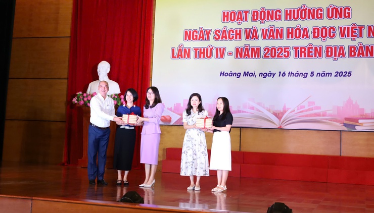 Lan tỏa Ngày hội sách và văn hóa đọc quận Hoàng Mai 2025- Ảnh 1.