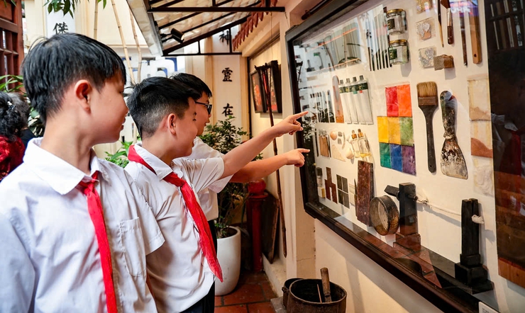 Triển lãm "Sắc Son" khơi dậy không gian văn hóa đình Hà Vĩ- Ảnh 7.
